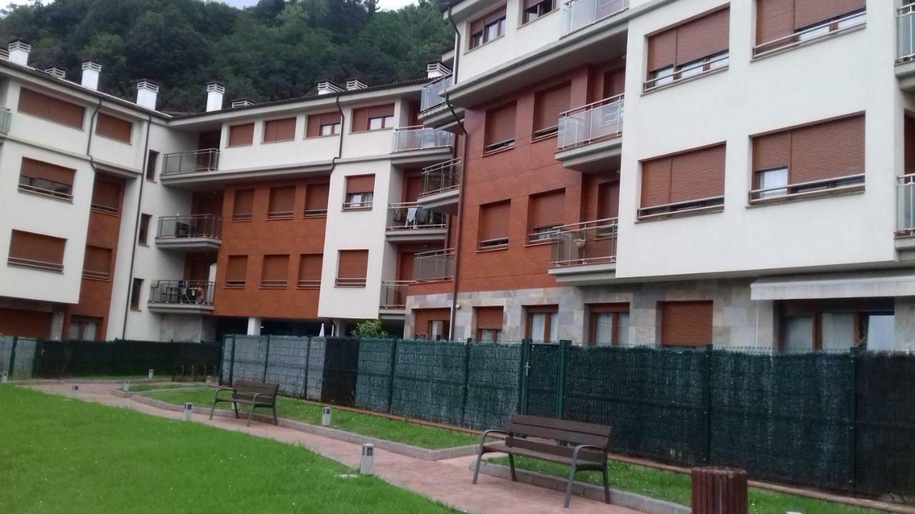 Descanso en el Sella Onís Exterior foto